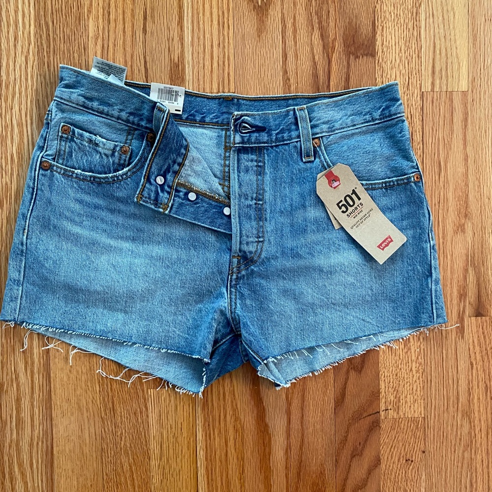 Levi’s shorts